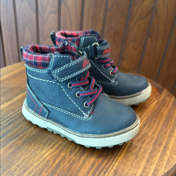 Eddie Bauer Navy Baby boots vegan and plaid size 7 excellent condition!! - Picture 1 of 7